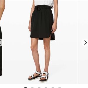 Lululemon on the fly woven skirt